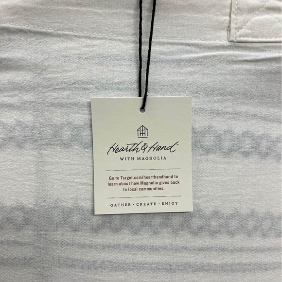 Hearth & Hand White and Gray Patterned Comforter Set King Size - Picture 7 of 8